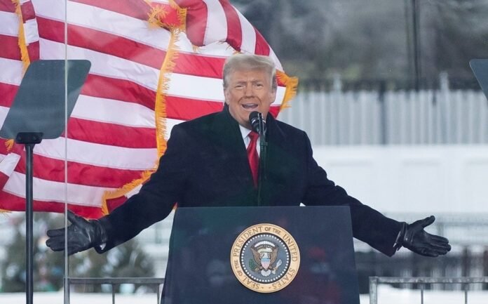 mitin-trump-presiono-mike-pence_0_27_1200_746