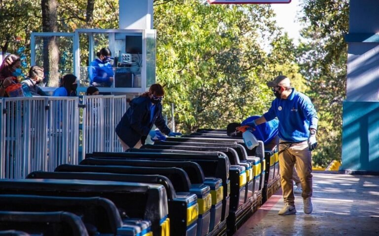 ¡Por fin! Six Flags reabrirá parques en México y California