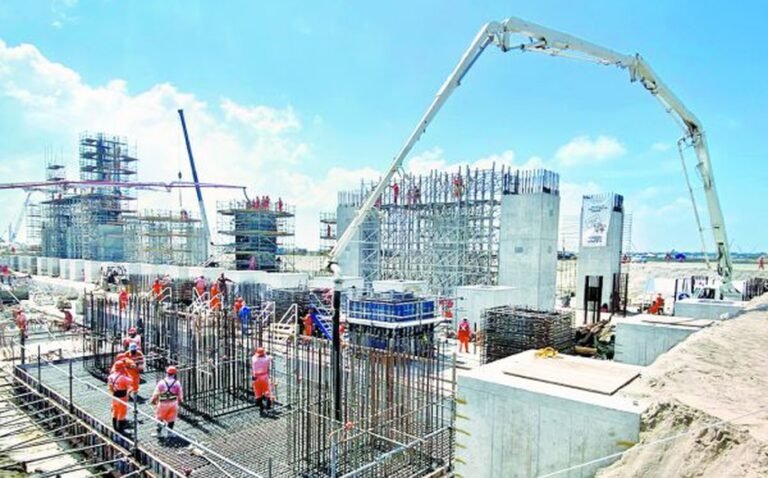 Bajar importación de gasolina a 11%, la meta