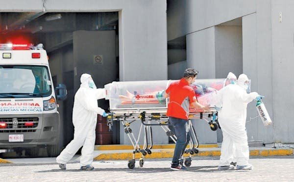 paciente-sintomas-covid-llega-ambulancia_30_0_927_577-1