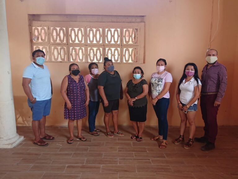 CIUDADANOS DE TAHMEK SE COMPROMETEN CON SU COMUNIDAD