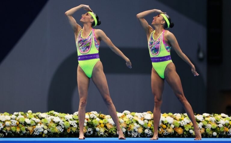 Nuria Diosdado y Joana Jiménez clasifican a la final de natación artística