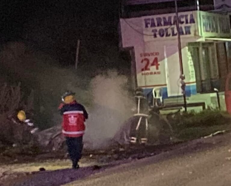 Detonan coches bomba en el Cereso de Tula, Hidalgo para liberar a nueve reos