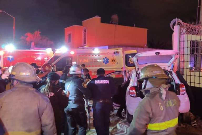 Conductor queda prensado; circulaba en sentido contrario en Caucel