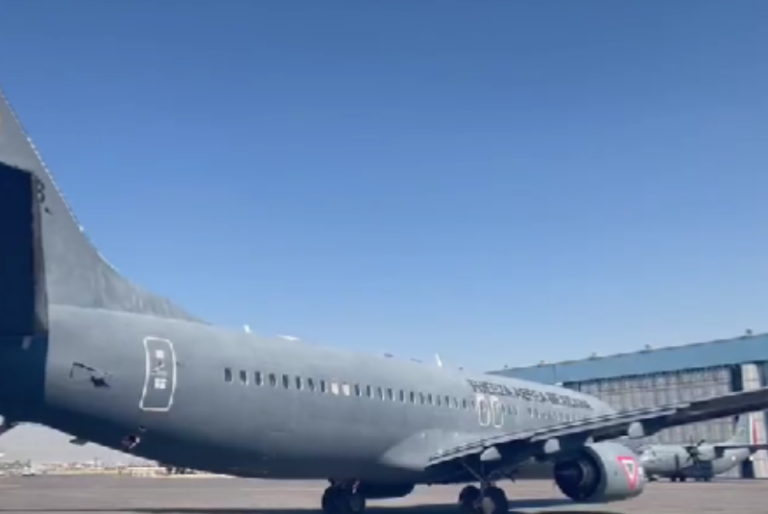 Despega avión de la FAM a Rumania para repatriar a mexicanos evacuados de Ucrania