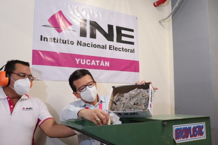 INE Yucatán destruye más de 147 mil credenciales para votar