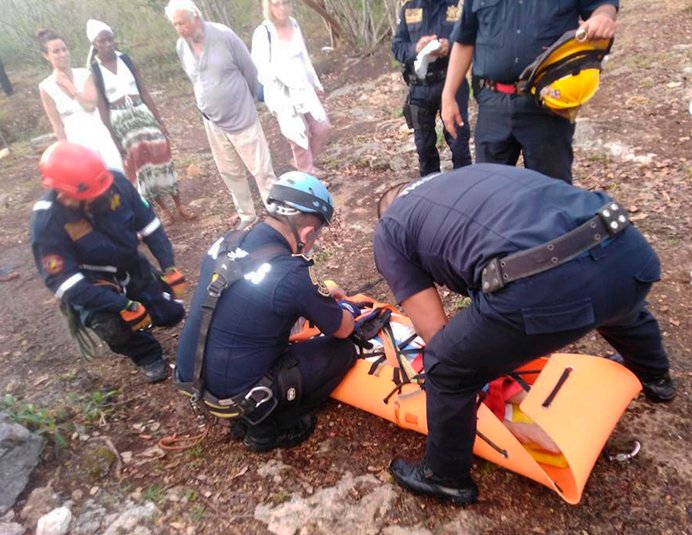 Turista sufre accidente tras lanzarse al cenote Suhem