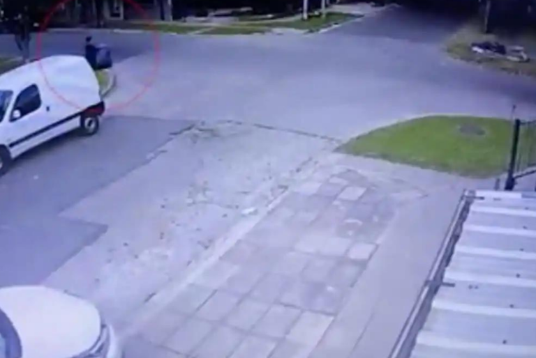 Mujer abandona recién nacida en una bolsa de basura