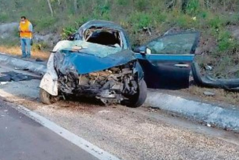 Una mujer muerta y dos niños graves tras volcadura en la Mérida – Cancún