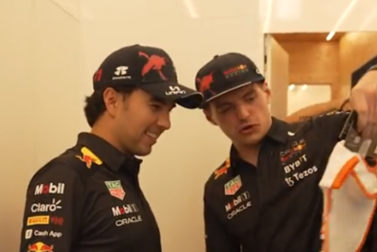 Verstappen y Red Bull dan tierna sorpresa a “Checo” Pérez: VIDEO