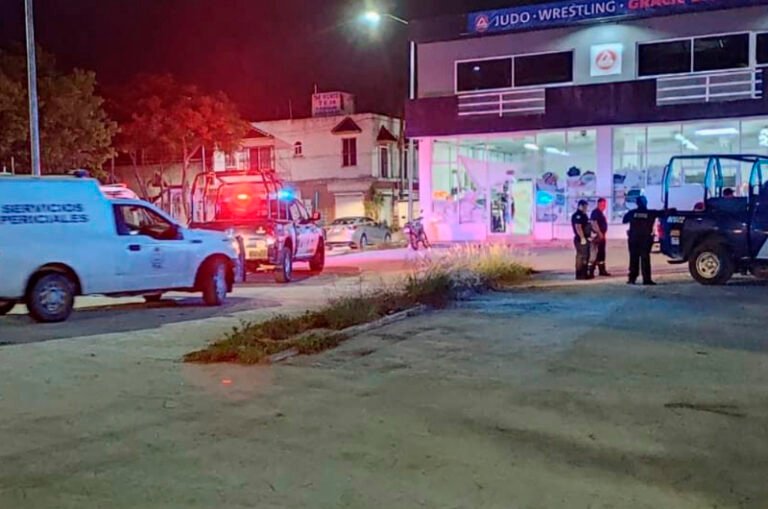 Asesinan a motociclista en Plaza Beauty de Playa del Carmen