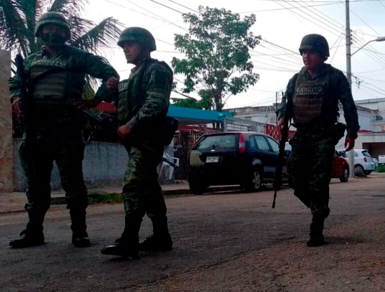 Recuperan cinco tráileres robados en un deshuesadero en el periférico de Mérida