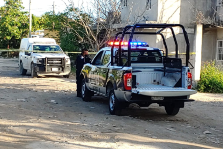 Ejecutan a mujer afuera de una vivienda en Puerto Morelos