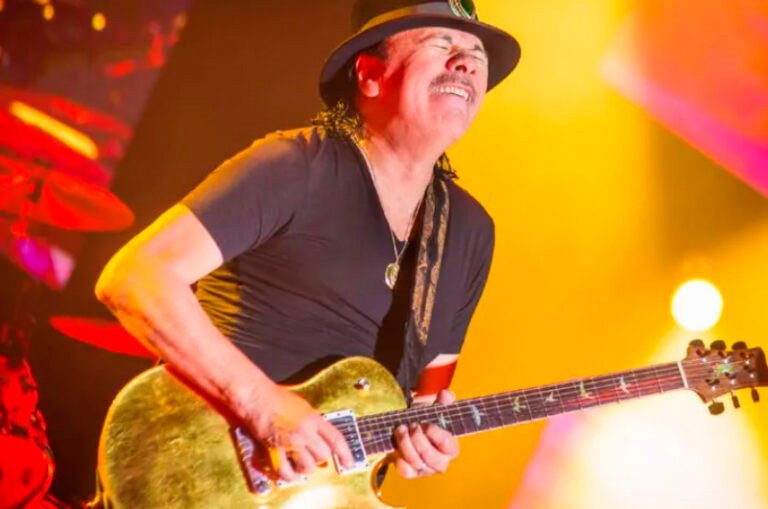 Carlos Santana pospondrá algunos conciertos tras desmayarse en el escenario