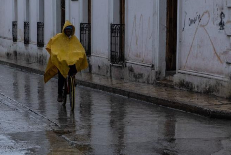 Prevén lluvias fuertes en la Península de Yucatán