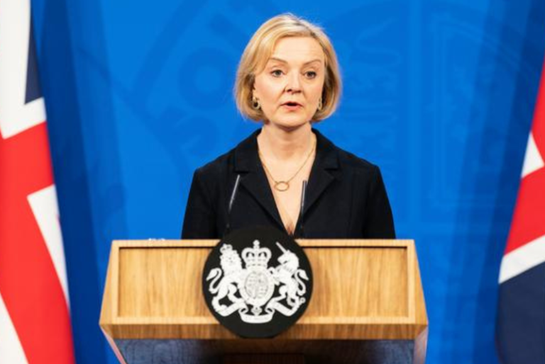 Liz Truss dimite como primera ministra de Reino Unido tras solo 45 días en el cargo