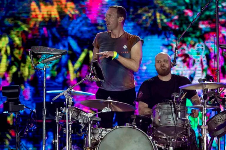 Qué enfermedad sufre Chris Martin y por qué canceló Coldplay sus conciertos