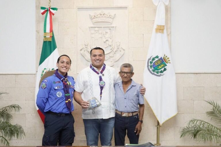 Renán Barrera reconoce el compromiso escultista para construir un municipio con justicia social