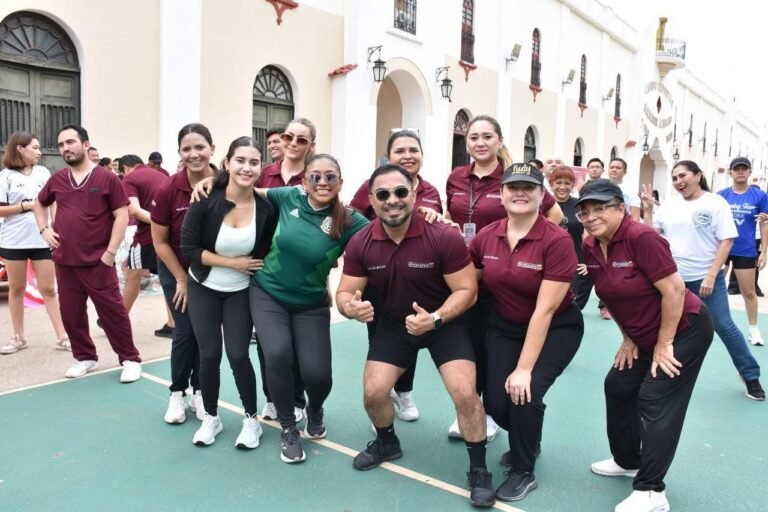Impulsan hábitos saludables y prevención durante jornada de salud en Mérida