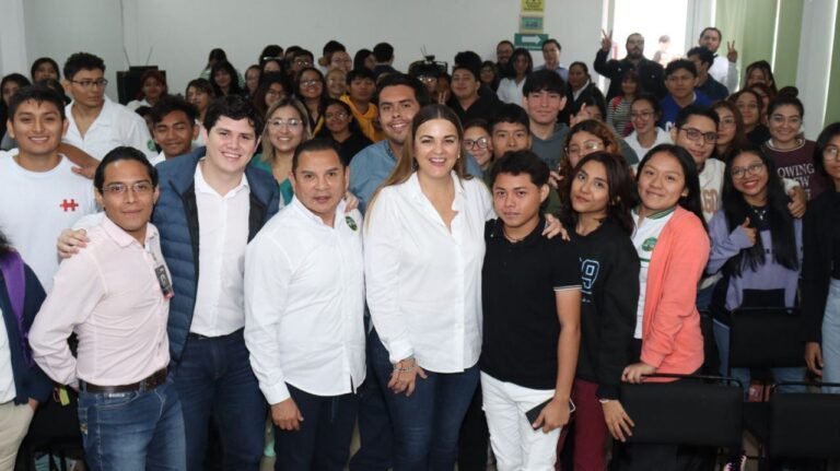 Impulsando el Futuro de la Juventud: Un Diálogo Transformador con Cecilia Patrón