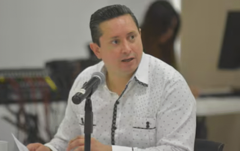 Vinculan a proceso a líder del PRI en Mérida; deberá continuar con un localizador electrónico