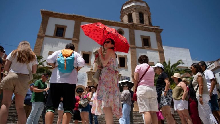 Ola de calor en Europa deja al menos ocho muertos y desata crisis ambiental