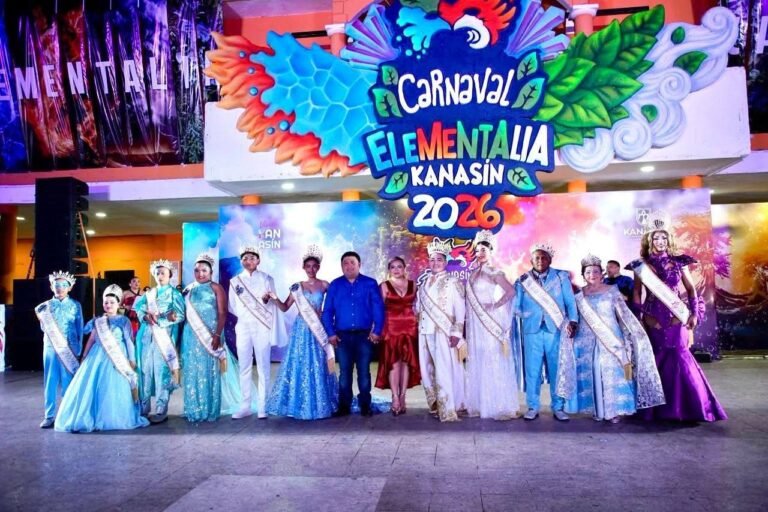 Kanasín brilla con Elementalia! Coronan a los soberanos del Carnaval de Kanasín 2026 en una noche mágica.