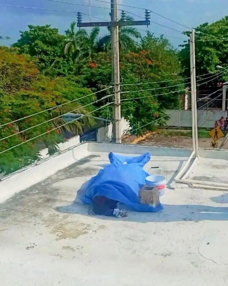 Muere trabajador tras recibir descarga eléctrica mientras pintaba una vivienda en Mérida