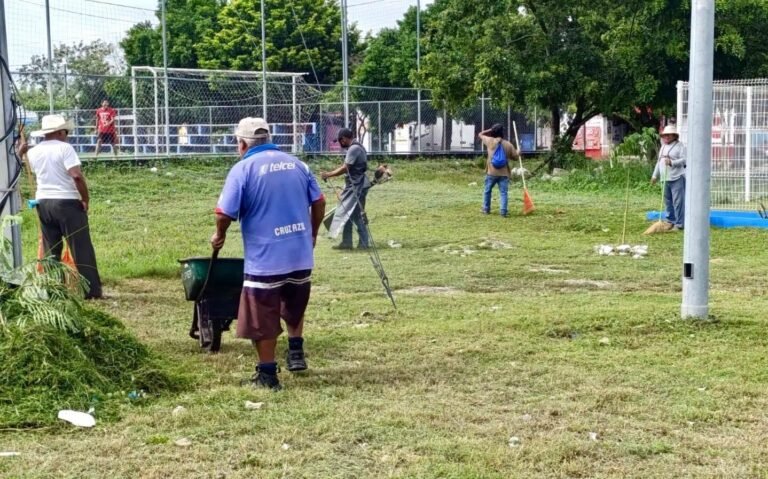 Edwin Bojórquez destaca acciones de salud, limpieza y prevención de inundaciones en Kanasín